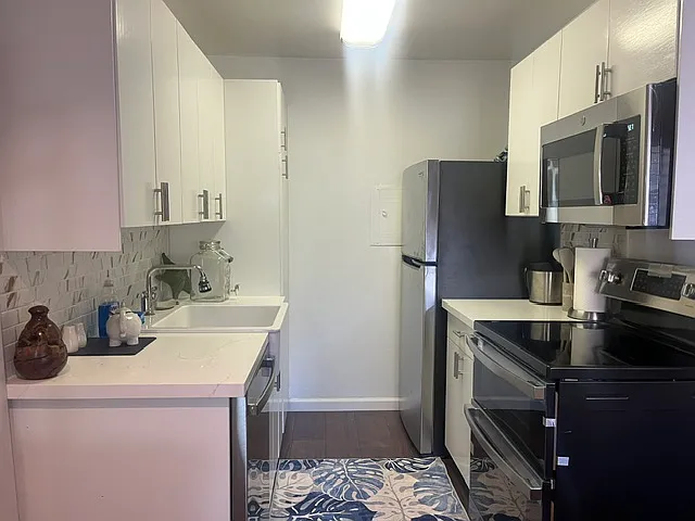 1 bed, 576 sqft, $3,195 — Photo 3