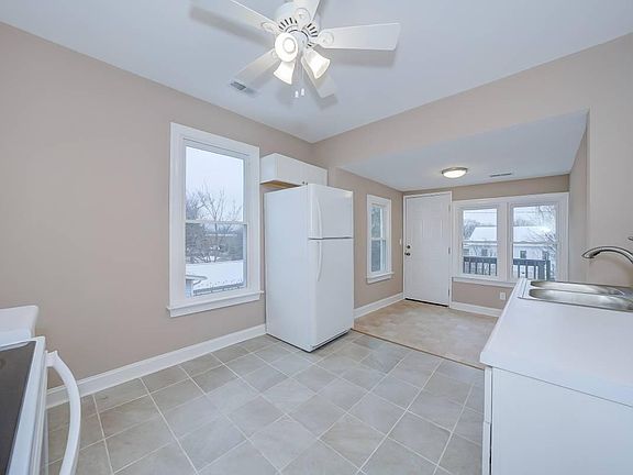 3rd image of 503 S College Ave APT 2