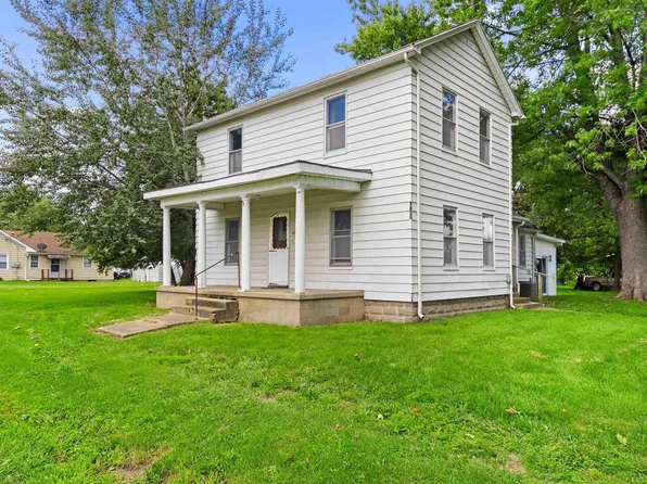 404 S Madison St, Lewistown, IL 61542