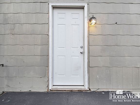 2nd image of 526 Vistula St #A-1