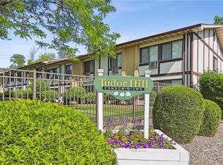 604 Tudor Hl, Nanuet, NY 10954