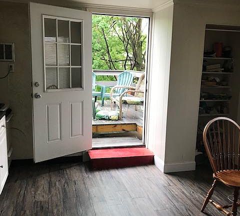 4th image of 2018 Wallace St #3A