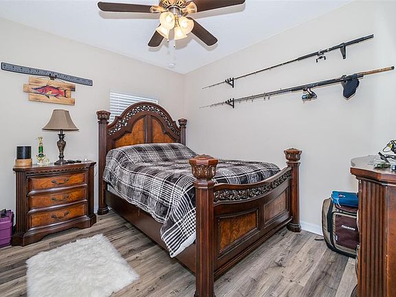 5th image of 23822 Companero Dr