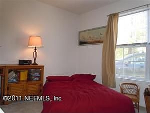 5th image of 987 Josiah St