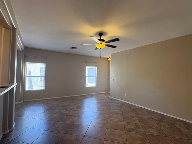 15337 W Port Au Prince Ln — Photo 7