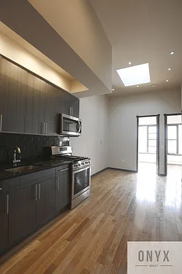 Rented by Onyx | media 3