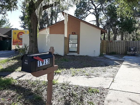2nd image of 1913 Gregory Dr
