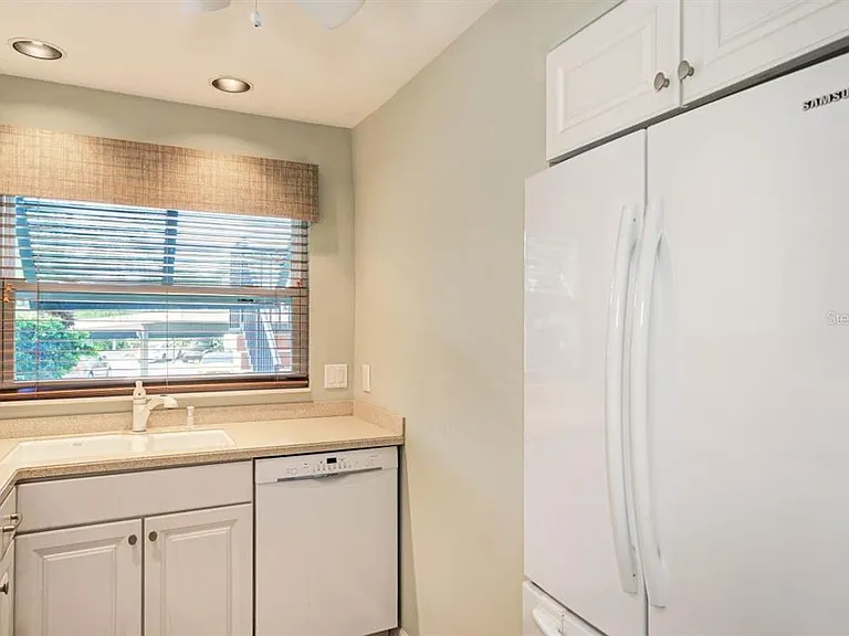 4660 Ocean Blvd #G1 — Photo 15
