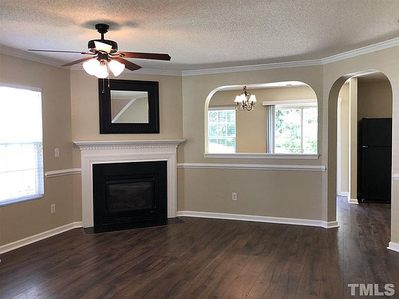 2nd image of 2713 Thoreau Dr