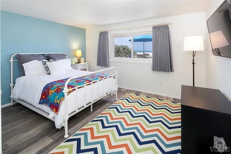 4025 Ocean Dr — Photo 15