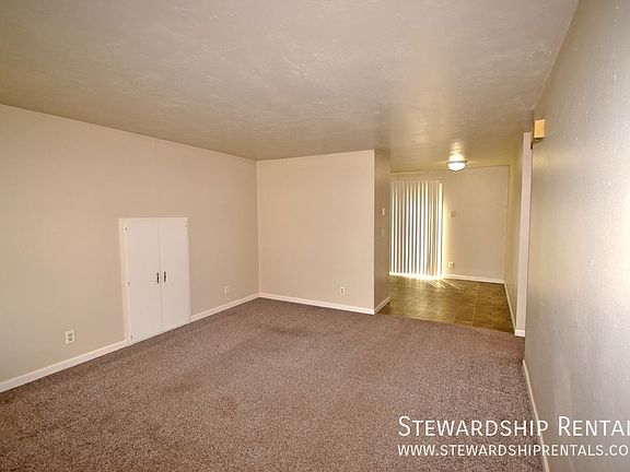 3rd image of 1170 Grant Aly APT B