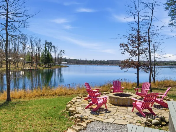 74 Heron Cir, Tracy City, TN 37387