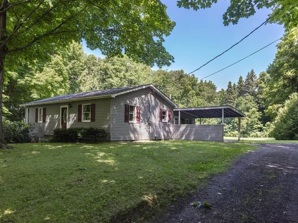 9042 Sawmill Rd, North East, PA 16428
