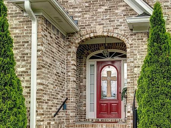 4th image of 7049 Arbor Ln