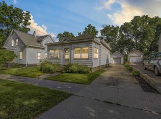 310 W Edgewater St, Portage, WI 53901