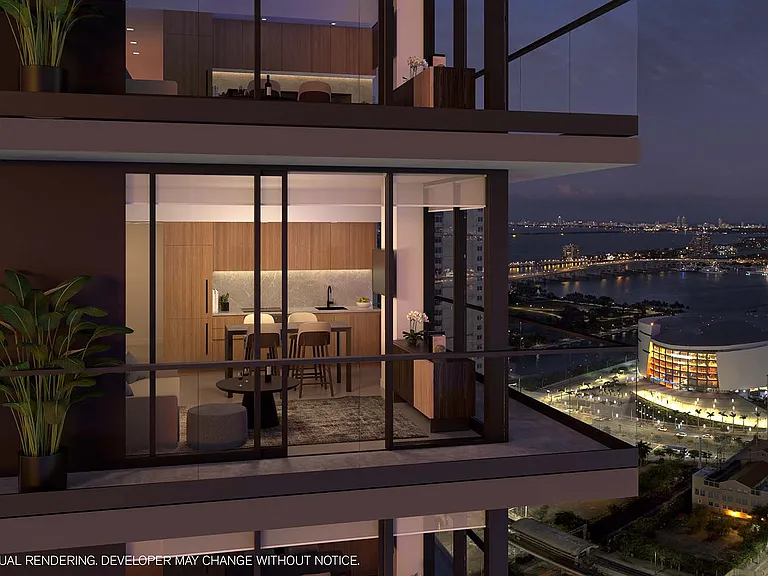 121 NE 5th St #PENTHOUSE — Photo 3
