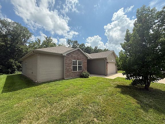 3rd image of 1432 Bodie Dr