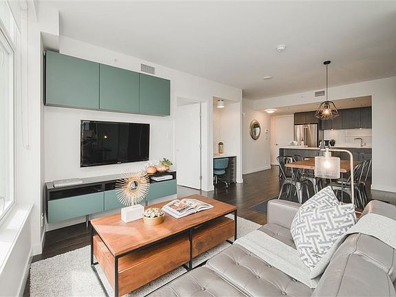 4th image of 111 E 1st Ave #1202