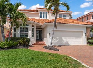 1624 Sand Key Estates Ct, Clearwater, FL 33767