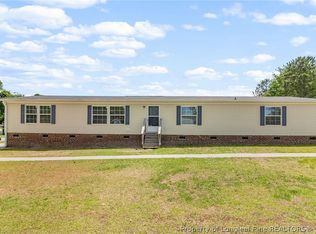 104 Hillcreek Dr, Parkton, NC 28371