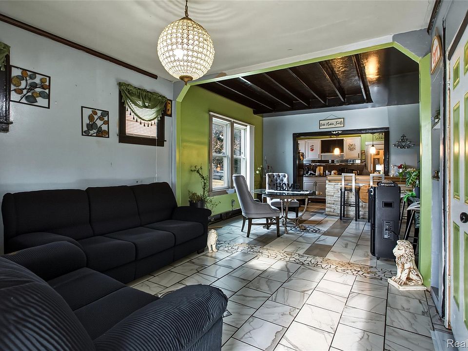 5946 Martin St, photo 3