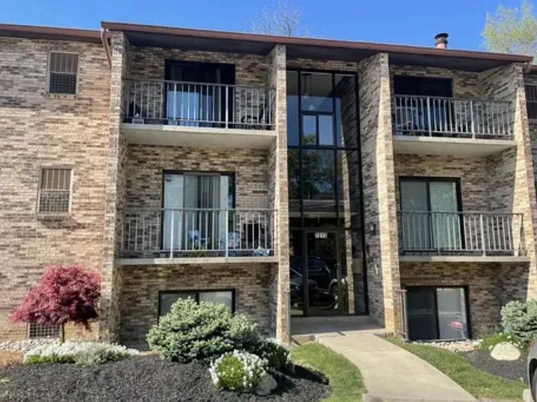 7214 Creekview Dr #3 — Photo 3