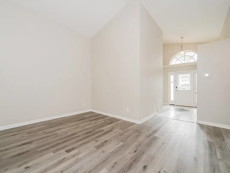 747 Citrus Cove Dr — Photo 5
