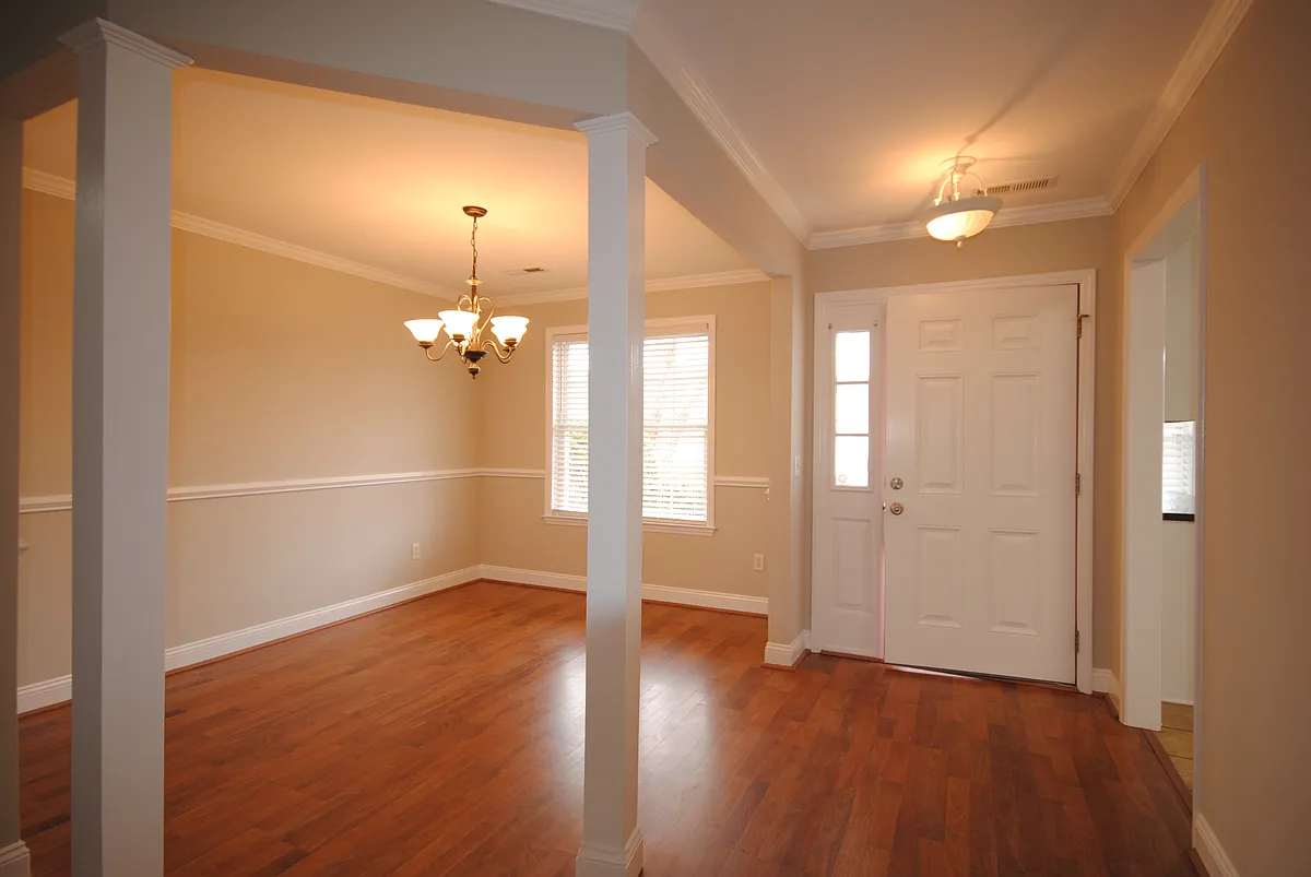 Building Photo - 3013 Lagar Ln