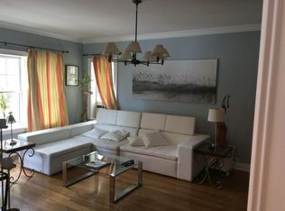 702 W Gordon Ter APT 1A, Chicago, IL 60613