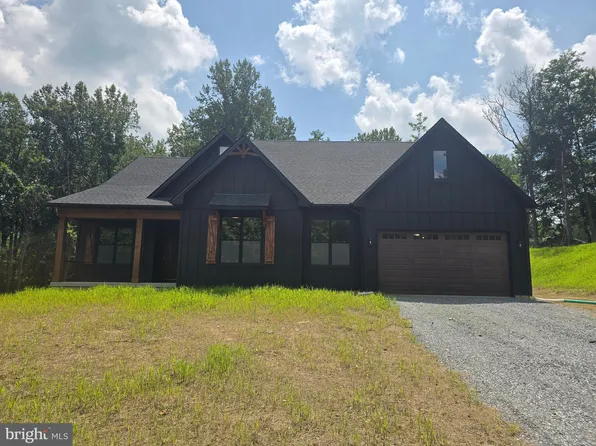 75 Grey Owl Way, Harpers Ferry, WV 25425