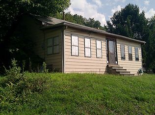 379 Rr 3, Grafton, WV 26354