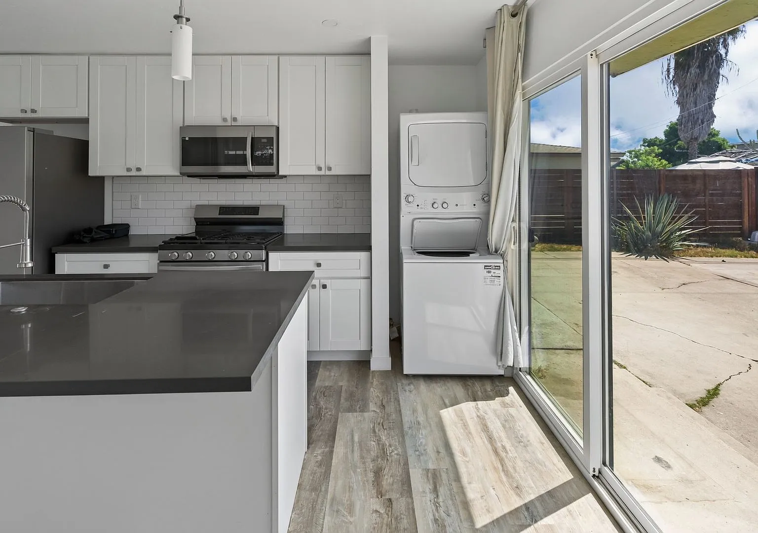 4525 Thorn Street — Photo 3