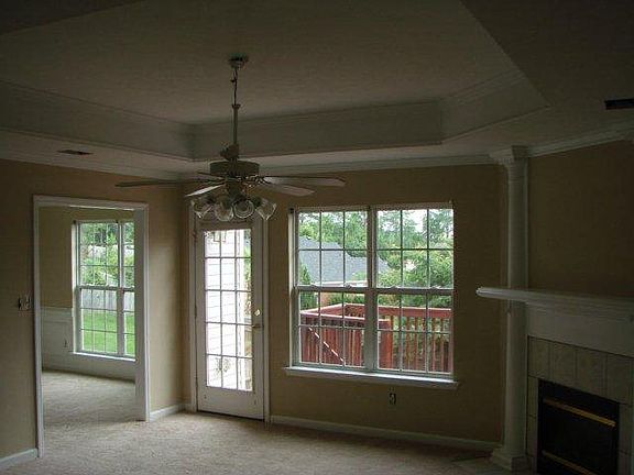 3rd image of 4801 Orchard Hill Dr