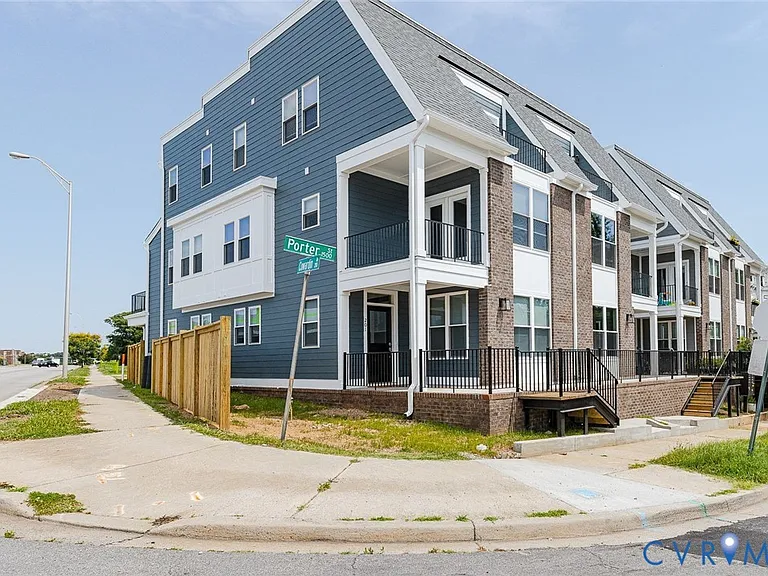 1529 Porter St #A — Photo 2