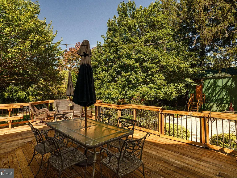 2943 Windy Bush Rd — Photo 38