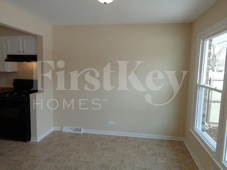 14812 Ellis Ave — Photo 6