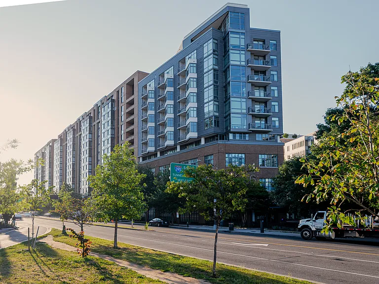 460 New York Ave NW #501 — Photo 18