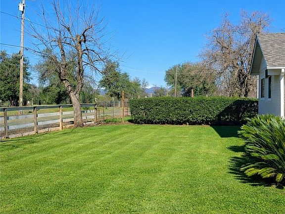 2nd image of 6655 Oak St