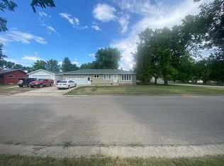 1213 Rose St, Lisbon, ND 58054