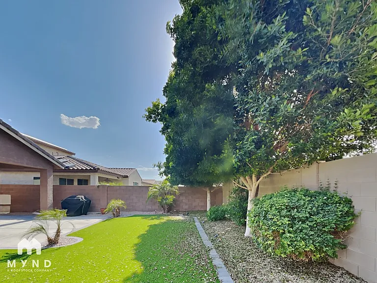 12226 W Briles Rd — Photo 22