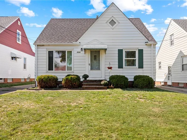 9342 Outlook Dr, Brooklyn, OH 44144