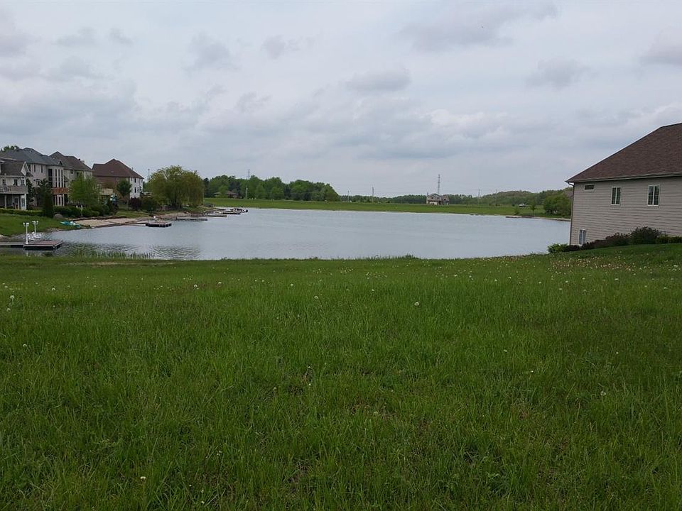 2nd image of 8190 Lakeview Ct