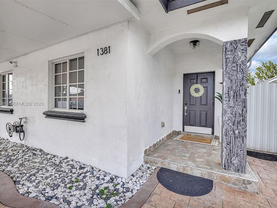 1st image of 1381 W 30th St