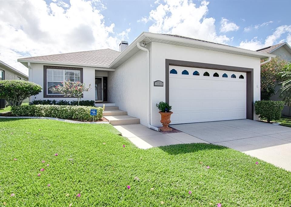 1st image of 6933 Starmount Dr