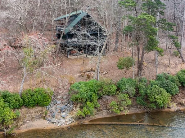 265 Echo Ln, Ellijay, GA 30540