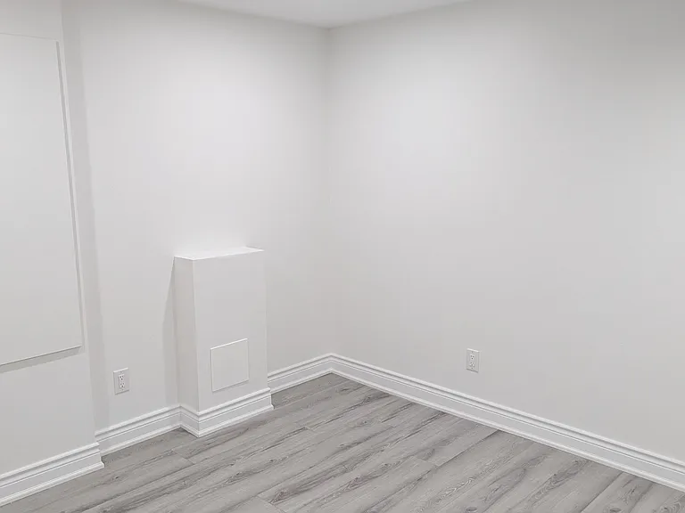22 Exhibition Cres #BASEMENT — Photo 18