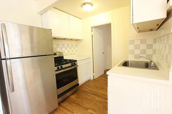 Rented by Alpha Properties NYC I LLC | media 19