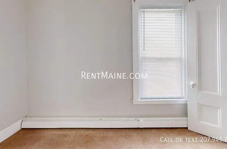445 Main St #B — Photo 6