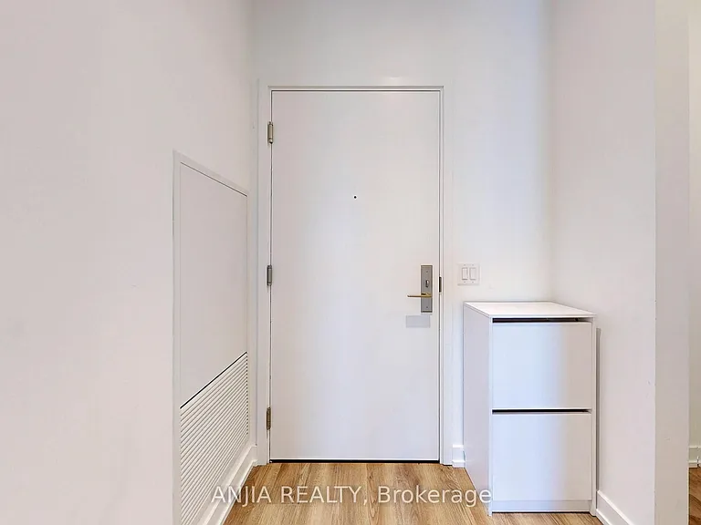 20 Edward St #2711 — Photo 24