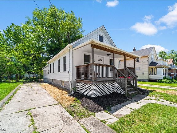 2nd image of 607 W 22nd St
